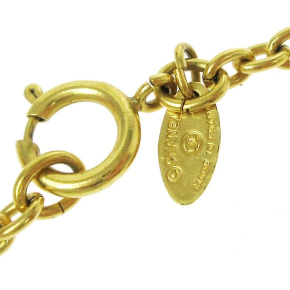 CHANEL CC Quilted Logos Charm Gold Chain Pendant - Picture 3 of 6